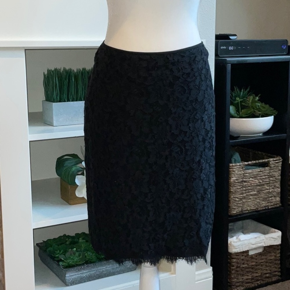 Beautiful black lace Diane VonFurstenberg skirt